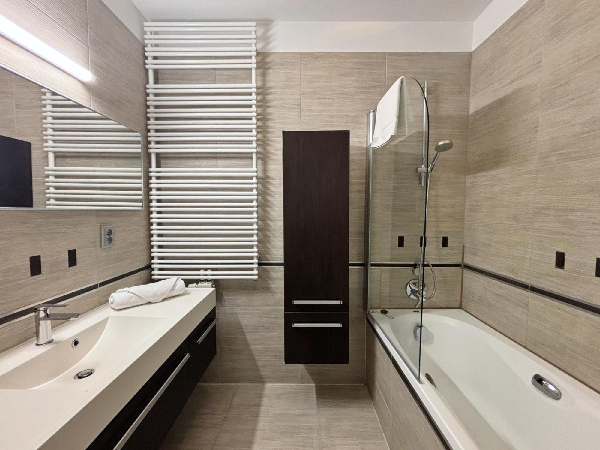 Oomph Urban Oasis 1br Escape * Warszawa